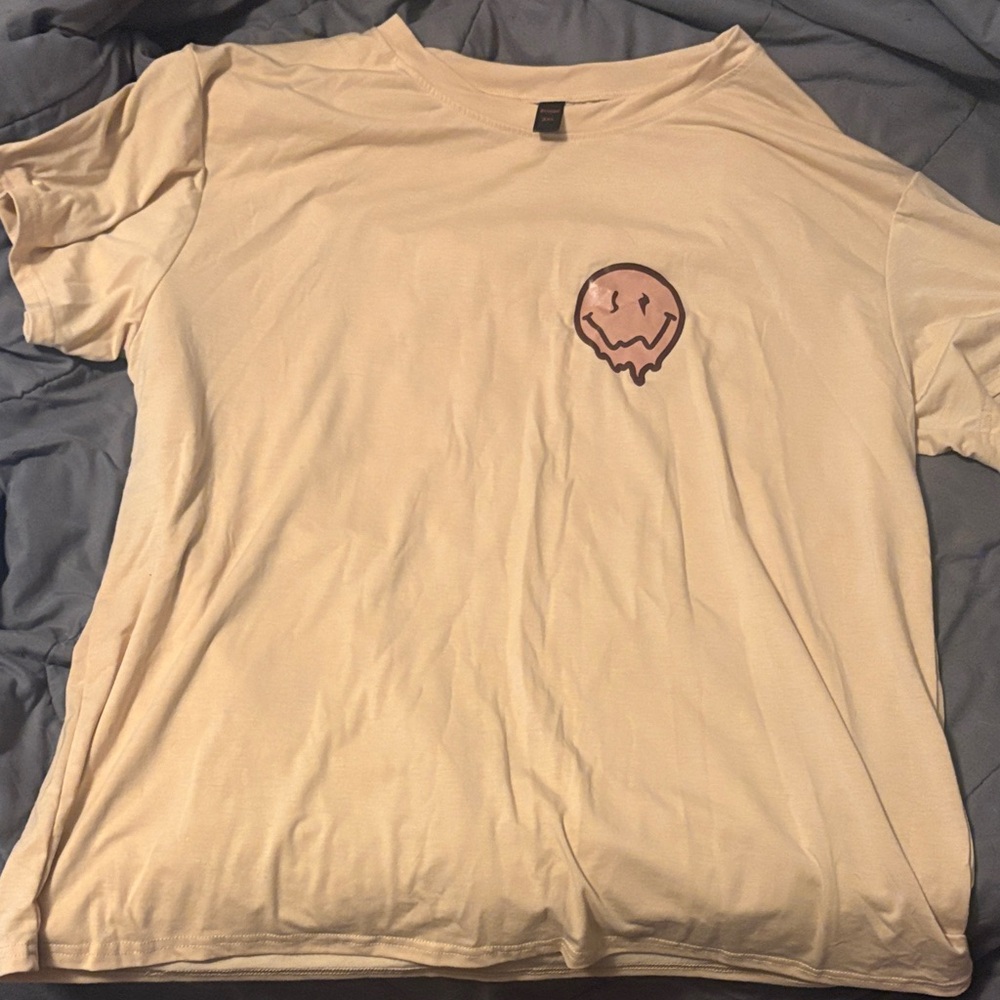 ROMWE Beige Smiley Graphic Tee